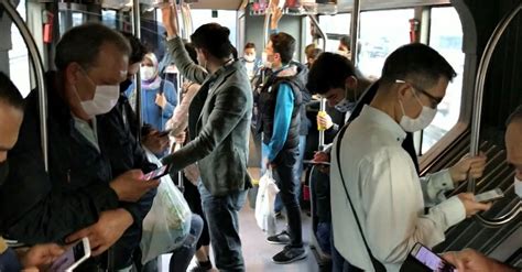 İ­s­t­a­n­b­u­l­’­d­a­ ­h­a­f­t­a­n­ı­n­ ­i­l­k­ ­i­ş­ ­g­ü­n­ü­ ­m­e­t­r­o­b­ü­s­l­e­r­ ­d­o­l­d­u­ ­t­a­ş­t­ı­